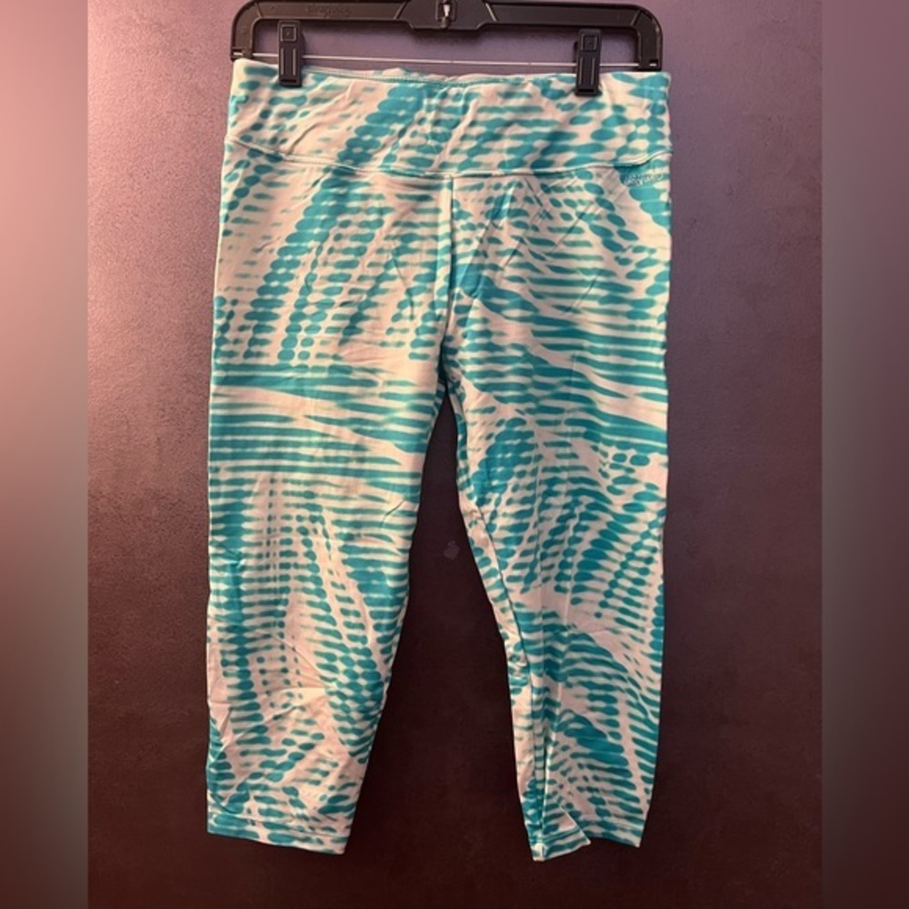 Calvin Klein Performance Teal and White Capris